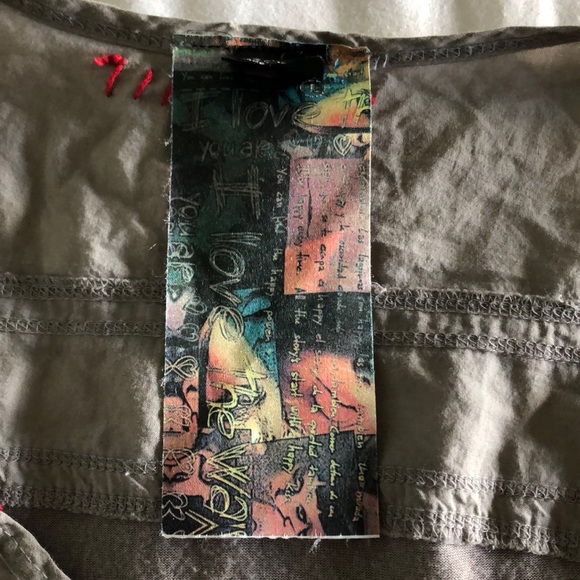 Unique Artsy Gray Ruffled Top - Picture 7 of 7